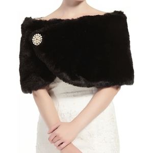 COPY - 🆕️ Faux Fur Shawl Wrap W/ Free Brooch